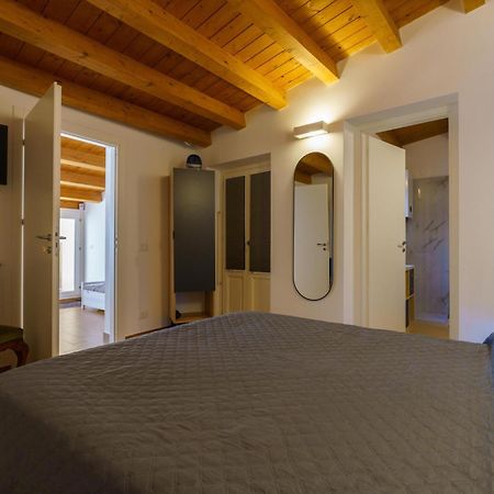 פלרמו Maquedino Holiday Home & Terrace - Cozy Central Loft מראה חיצוני תמונה